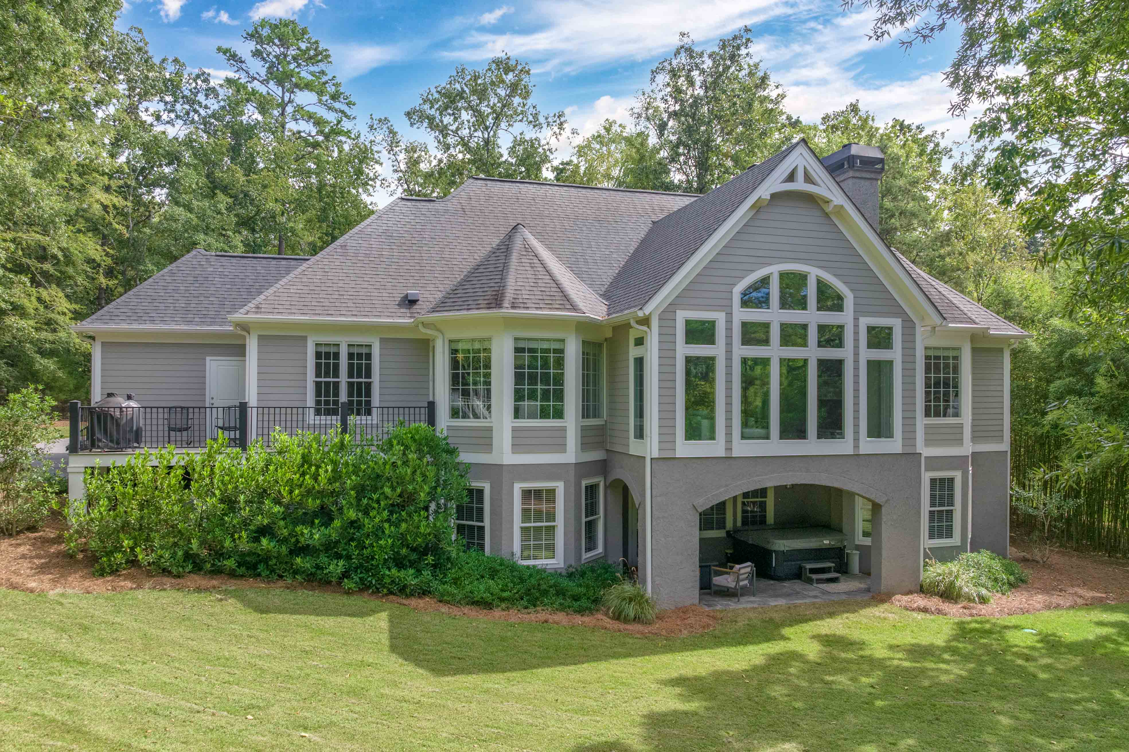 1011 Penfield Way image 2